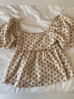 Umgee Cream Blouse with Red Floral Print and Puff Sleeves
